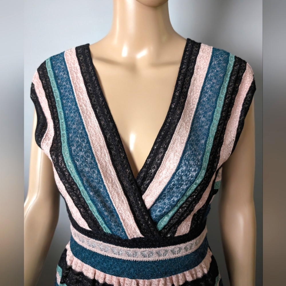 M MISSONI dress. Classic striped Knit. Size 42. Authentic.